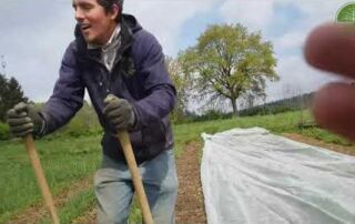 Bodenlockerung mit der Broadfork | Regenwurm und Kompostmengen | Market Gardening | Jonas Machnik